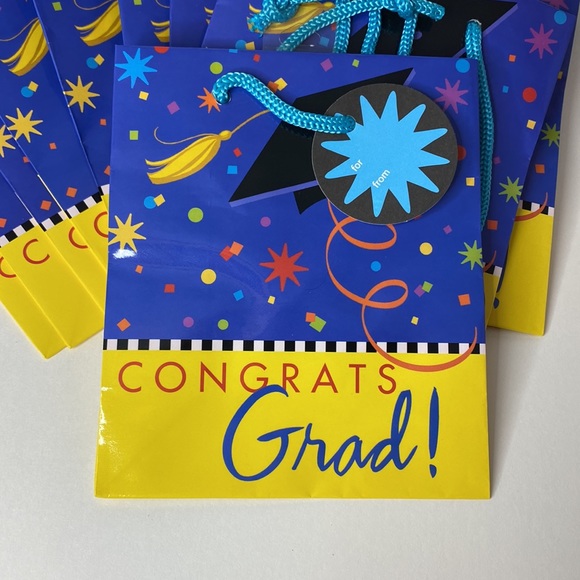 Set of 11 graduation gift bags NEW! Congrats Grad gift bags - Picture 2 of 12